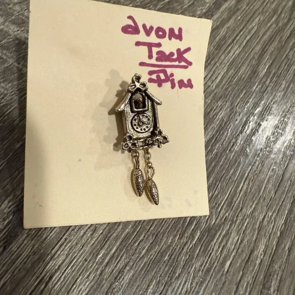 VTG Signed AVON Gold Tone CUCKOO CLOCK Pin Brooch - Picture 8 of 8